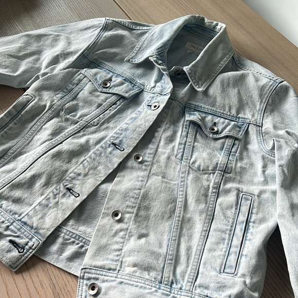 RAG&BONE light wash jean jacket - Picture 2 of 8